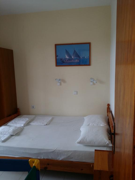Appartement Esperides à Batsi Extérieur photo