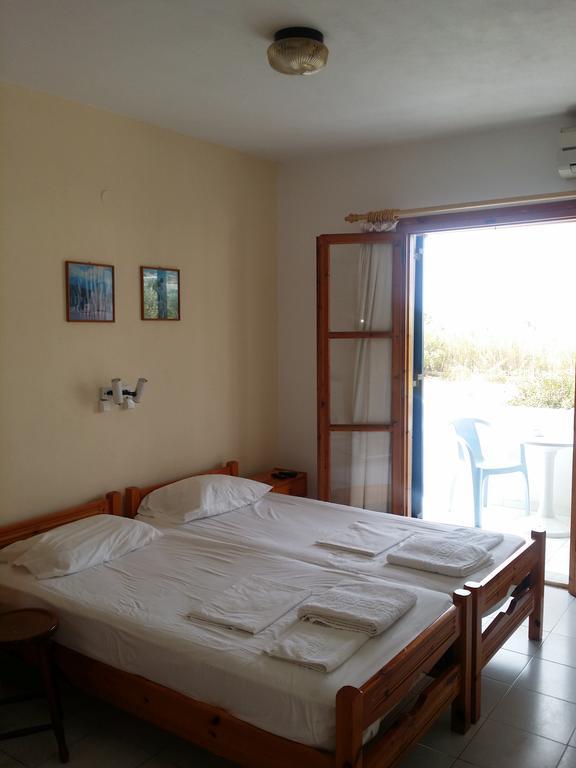 Appartement Esperides à Batsi Extérieur photo