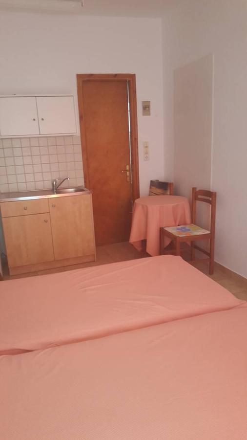 Appartement Esperides à Batsi Extérieur photo